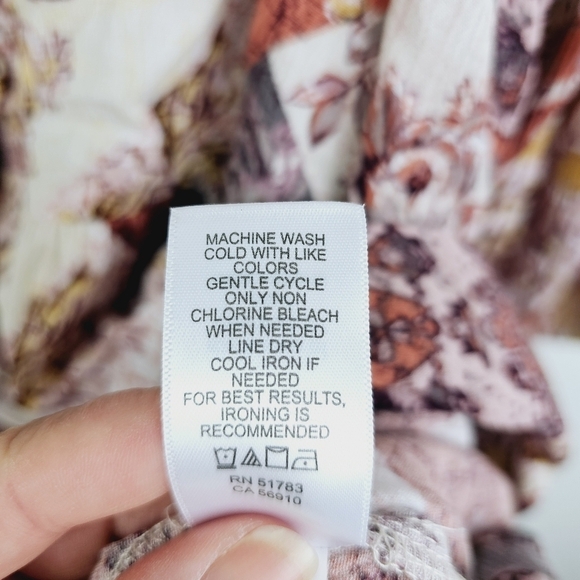 Maurices Crochet Trim Patchwork Babydoll Blouse NWT, size 1X - Picture 9 of 9